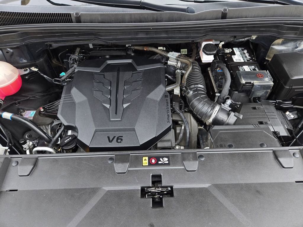 Used 2023 Kia Carnival SX image 36