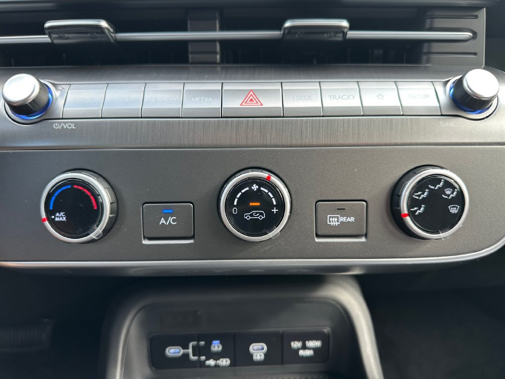 New 2027 Hyundai Kona SE FWD image 17
