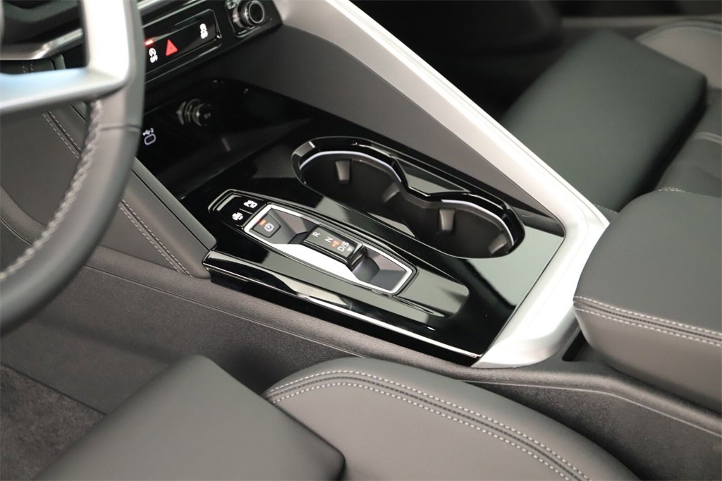 New 2025 Audi Q5 Premium Plus image 17