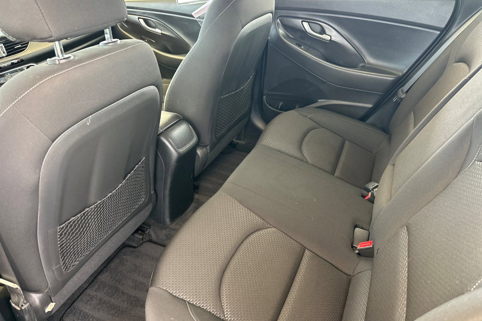 Used 2020 Hyundai Elantra GT FWD image 12