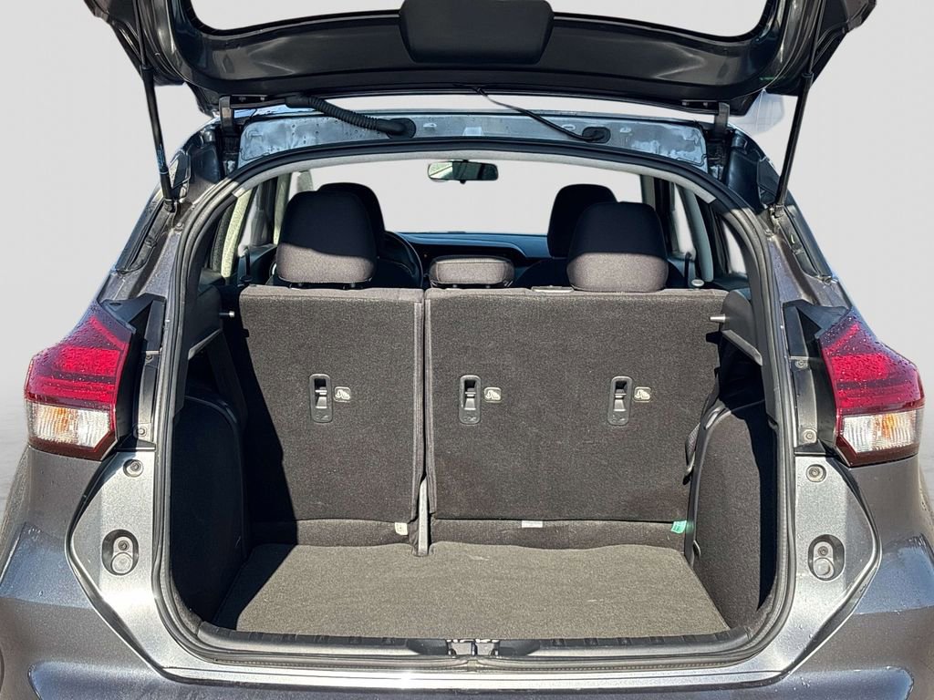 Certified 2023 Nissan Kicks SV image 12