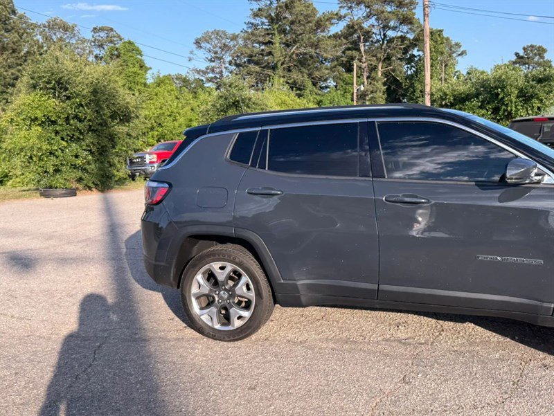 Used 2018 Jeep Compass Limited w/ Safe & Security Group AWD/4WD image 18