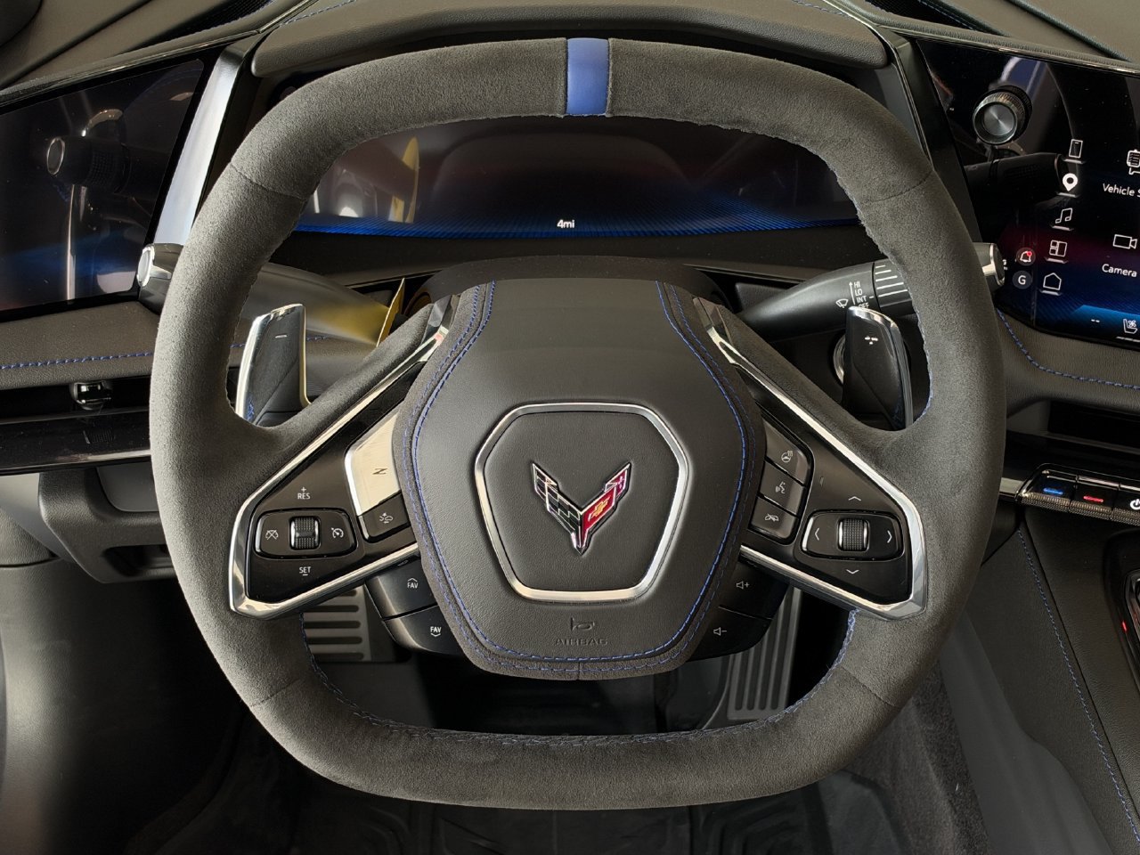 New 2027 Chevrolet Corvette Grand Sport w/ Stealth Interior Trim Package RWD image 14