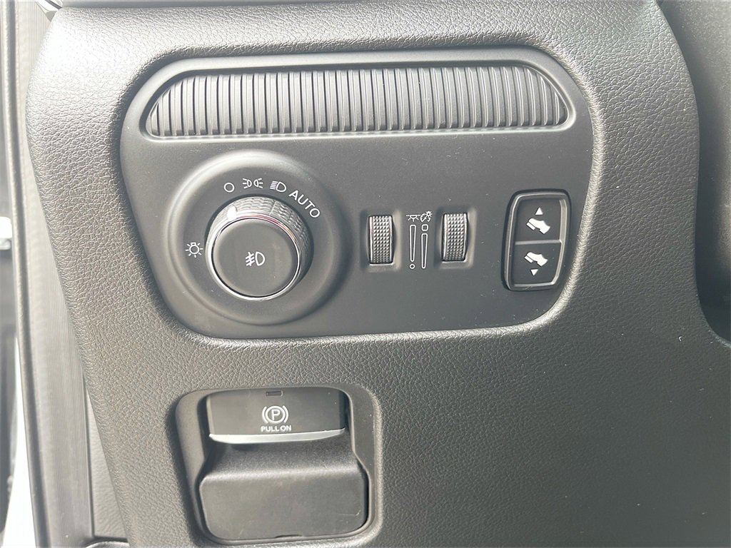 Used 2024 Jeep Wagoneer Series II w/ Premium Group I image 10