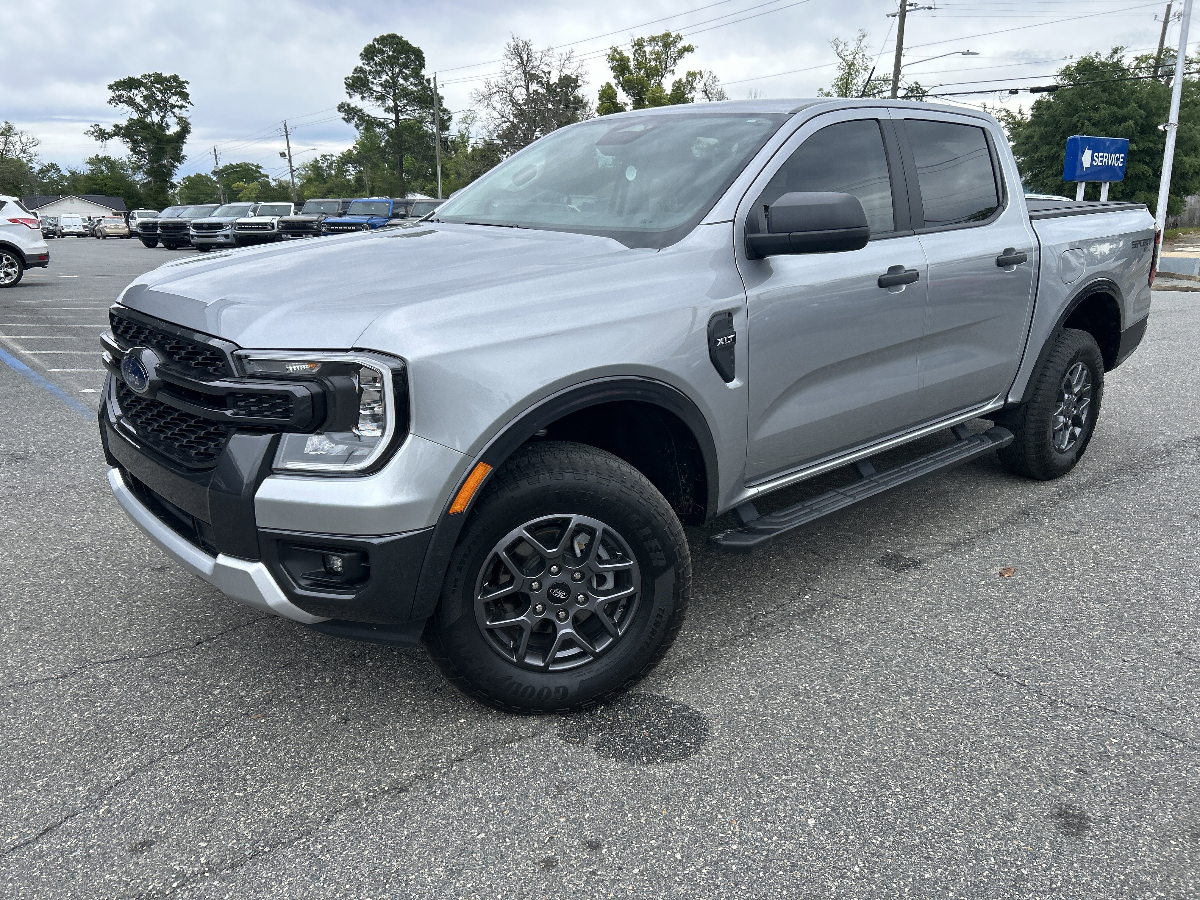 Certified 2024 Ford Ranger XLT w/ Trailer Tow Package AWD/4WD image 3
