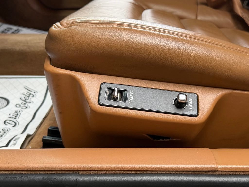 Used 1994 Cadillac De Ville Concours FWD image 27