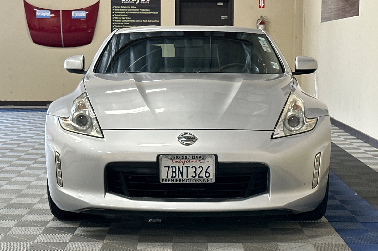 Used 2013 Nissan 370Z Coupe RWD image 9