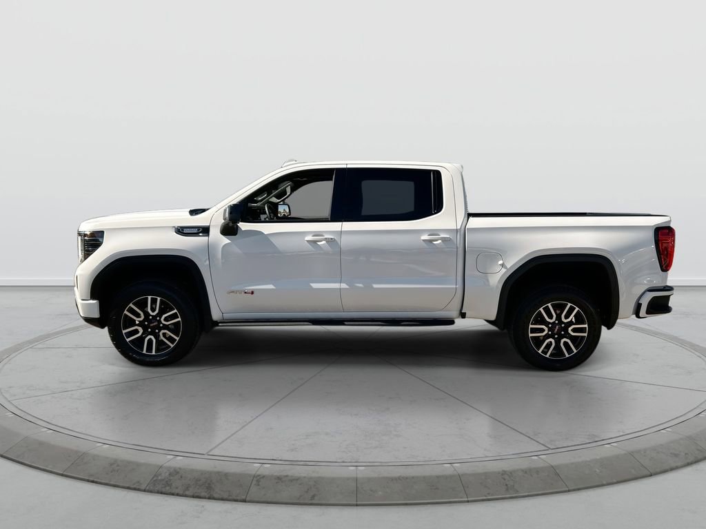 Used 2025 GMC Sierra 1500 AT4 w/ AT4 Premium Package AWD/4WD image 5