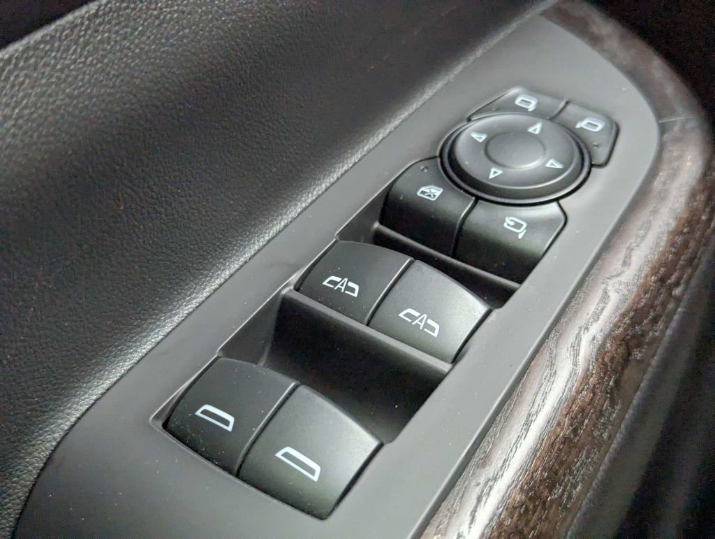Used 2020 GMC Acadia Denali FWD image 26