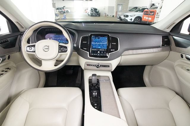 Certified 2023 Volvo XC90 B6 Plus AWD/4WD image 7