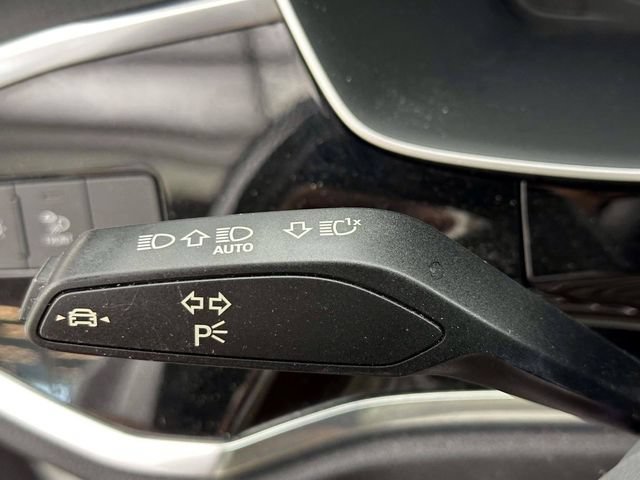 Certified 2024 Audi Q3 2.0T Premium AWD/4WD image 34