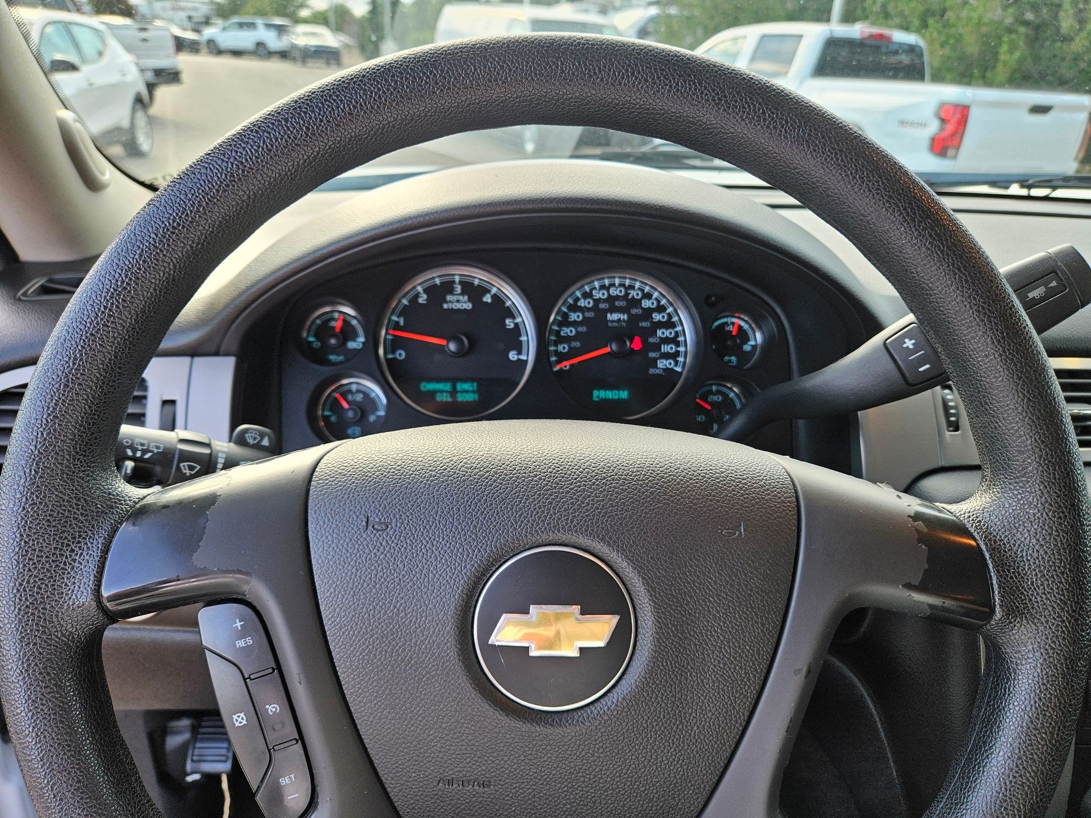 Used 2012 Chevrolet Suburban 4WD image 20