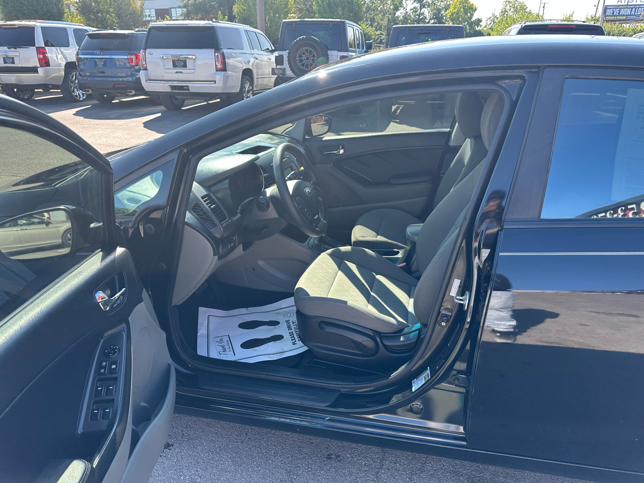 Used 2016 Kia Forte LX image 16