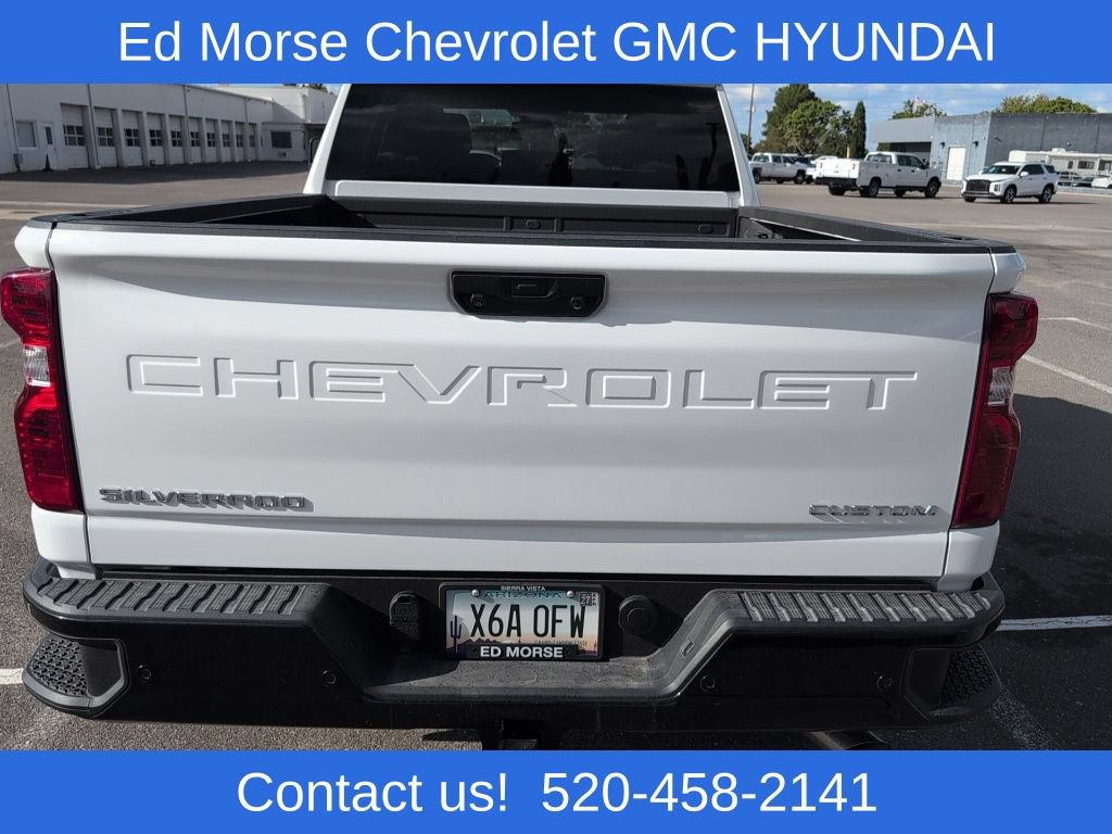 Used 2025 Chevrolet Silverado 2500 Custom w/ Custom Value Package AWD/4WD image 4