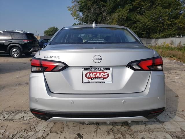 New 2025 Nissan Versa SV w/ Trunk Package image 5