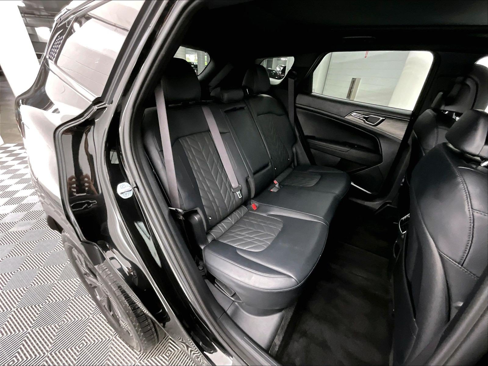 Used 2025 Kia Sportage X-Line AWD/4WD image 17