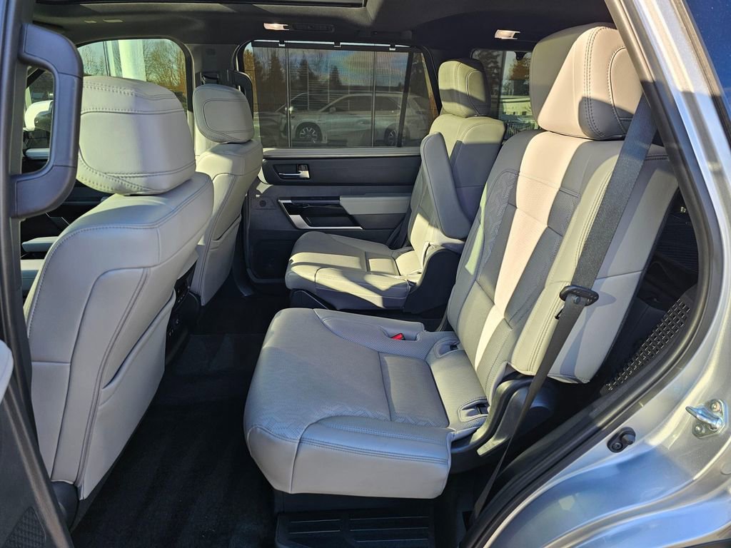 Used 2025 Toyota Sequoia Limited AWD/4WD image 17