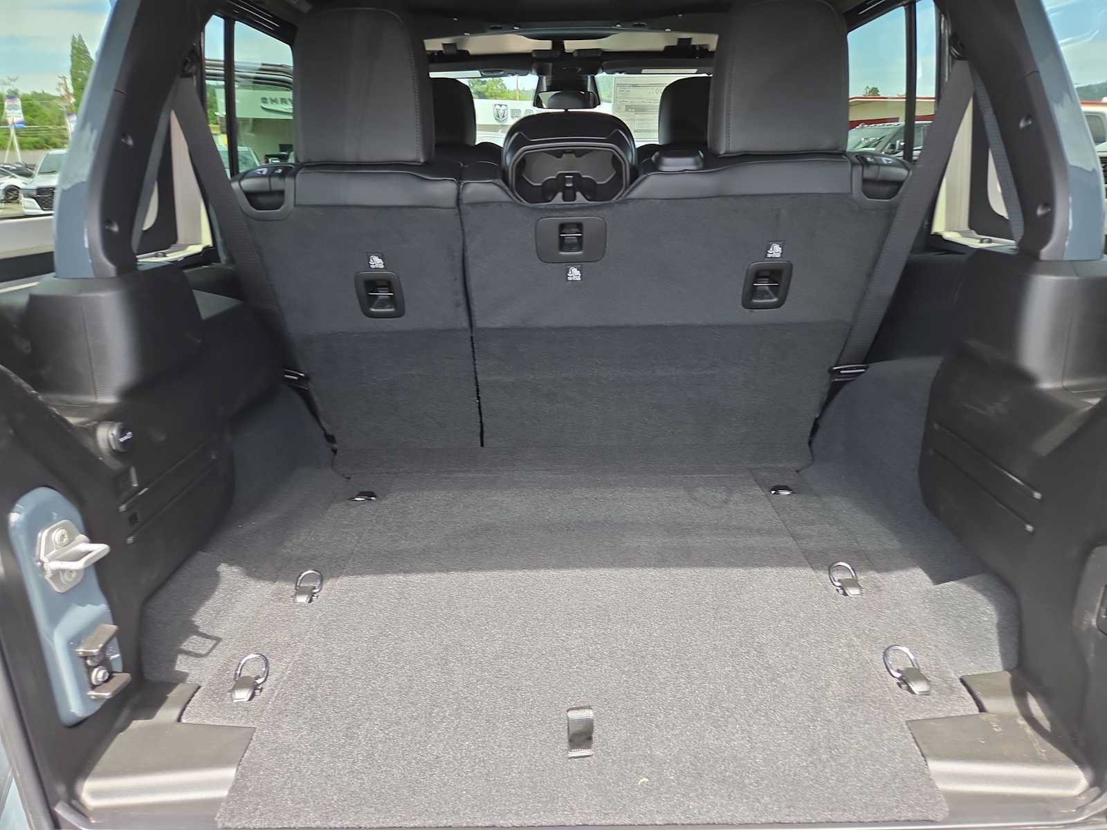 New 2026 Jeep Wrangler Unlimited Rubicon AWD/4WD image 27