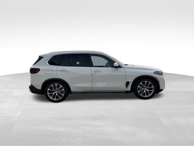Certified 2026 BMW X5 xDrive50e image 10