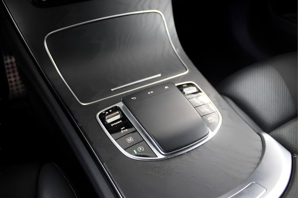 Used 2022 Mercedes-Benz GLC 300 image 35