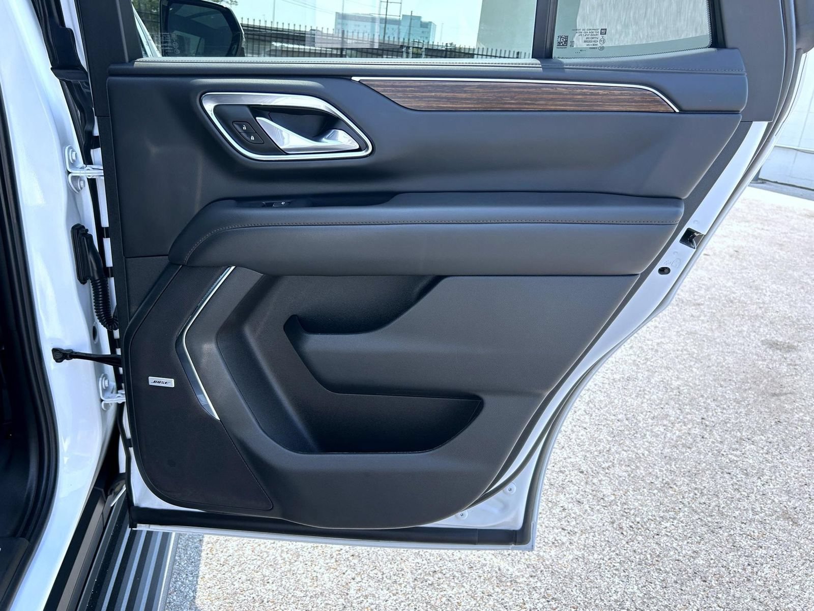 Used 2024 Chevrolet Tahoe High Country AWD/4WD image 19