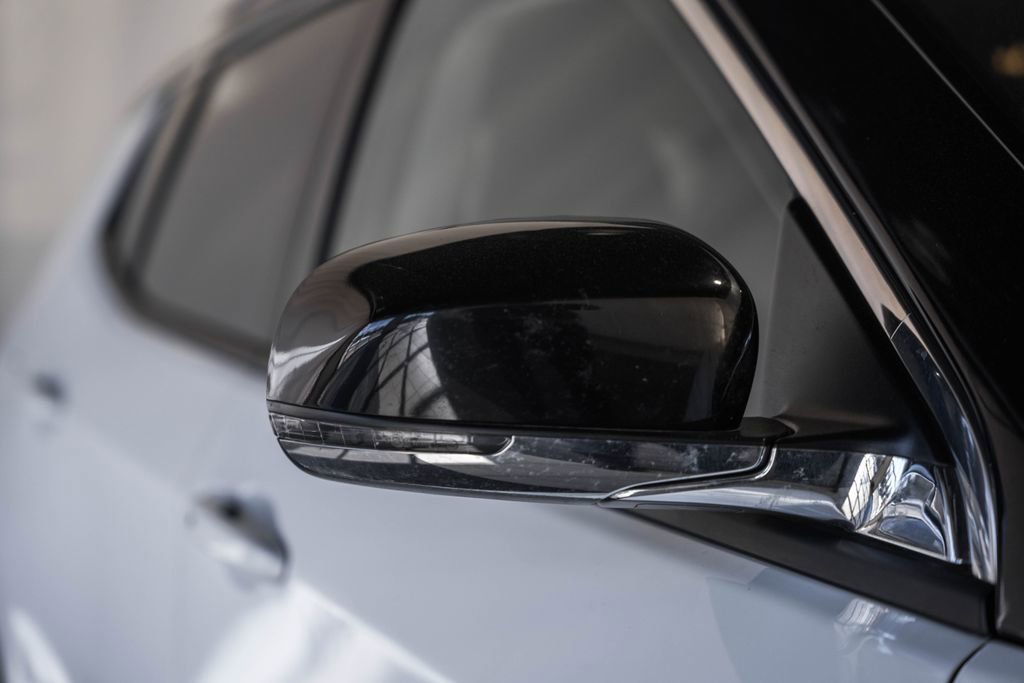 Used 2022 Jeep Compass Limited image 19