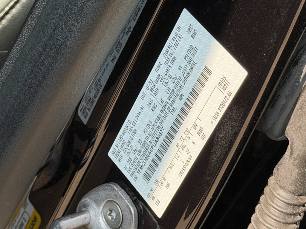 Used 2023 Ford Escape ST-Line Select AWD/4WD image 30