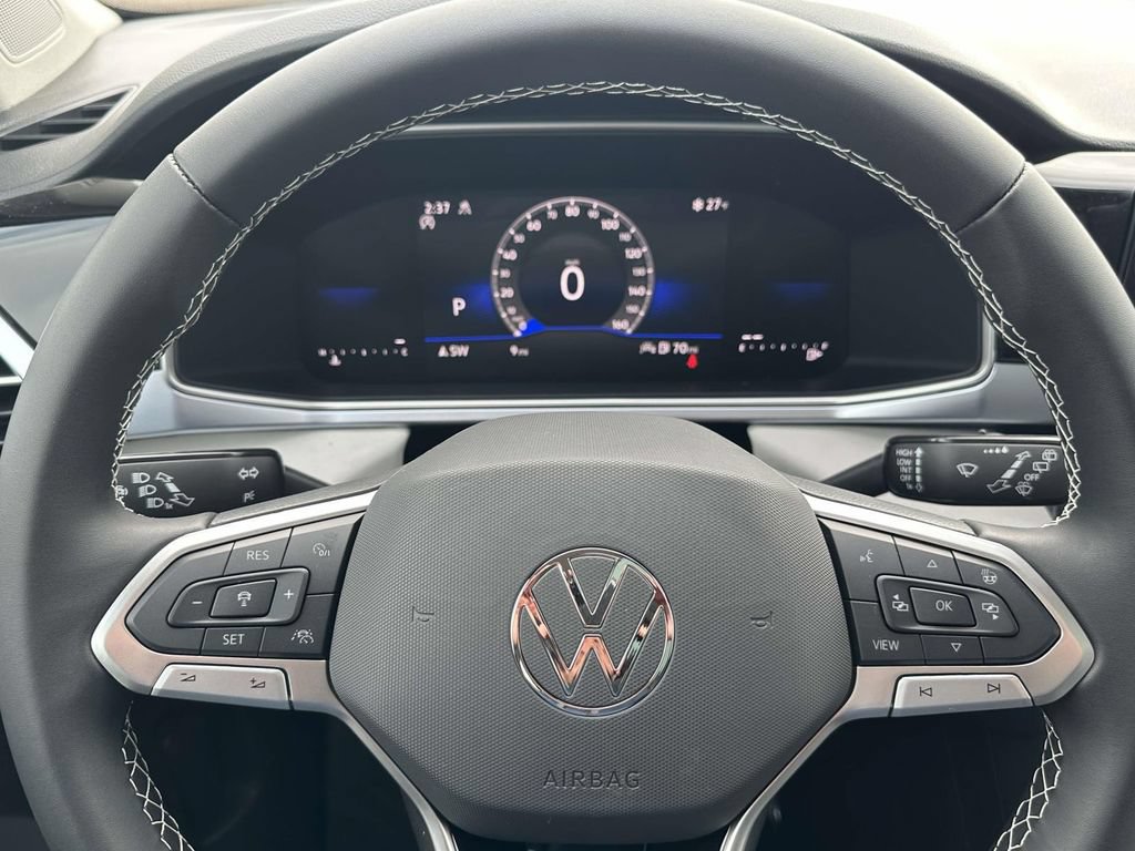 New 2026 Volkswagen Taos SE AWD/4WD image 16