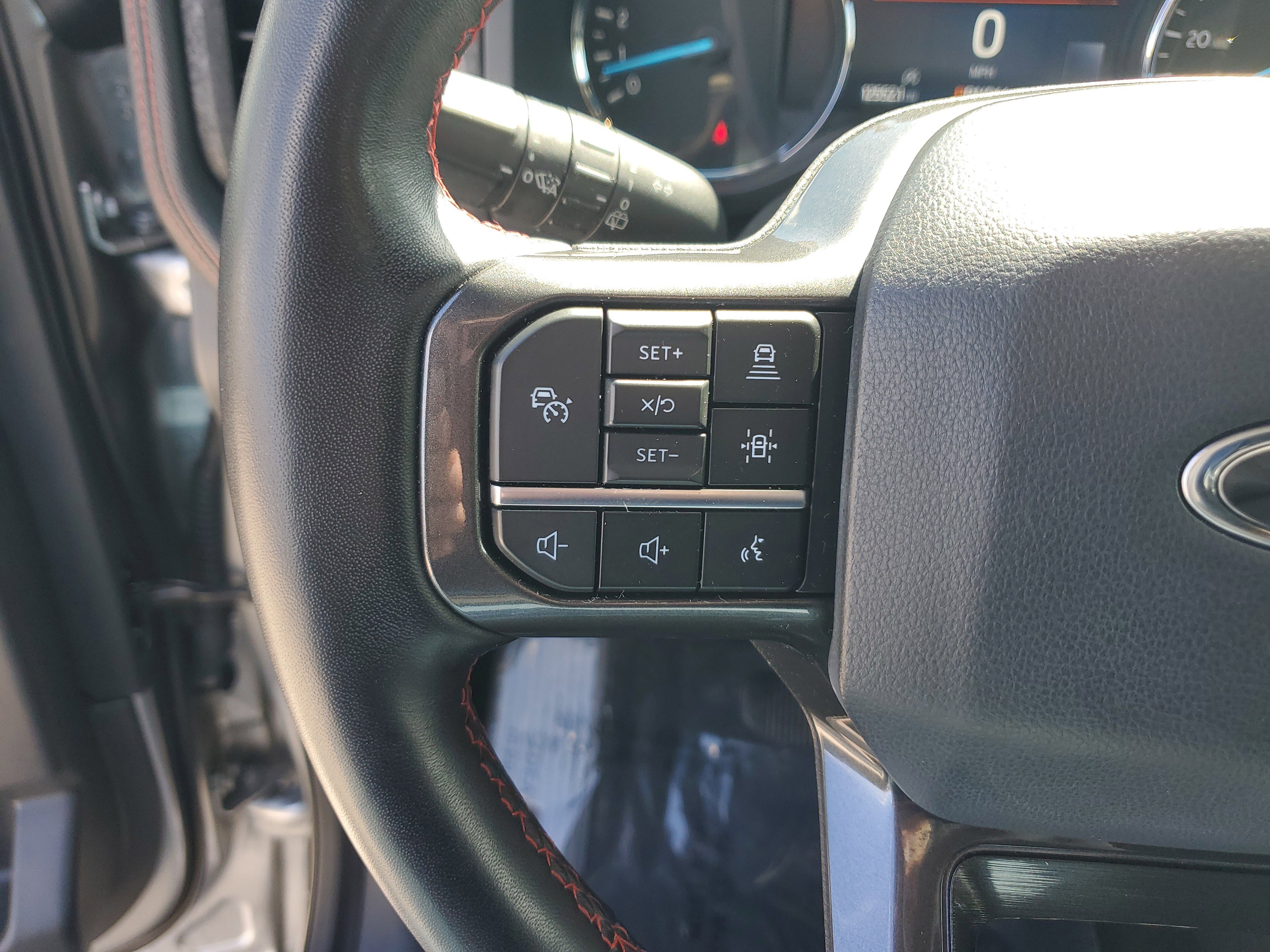 Used 2023 Ford Expedition Limited image 24