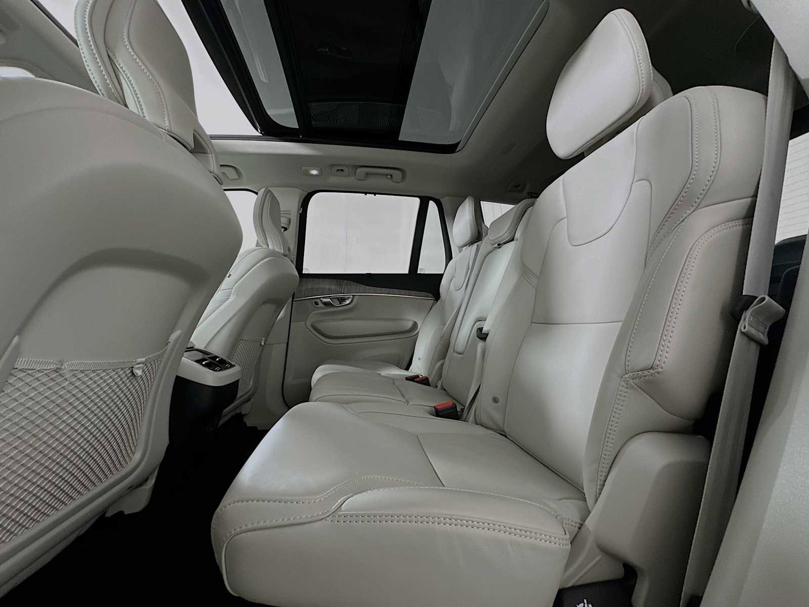 Certified 2024 Volvo XC90 B6 Ultimate image 23