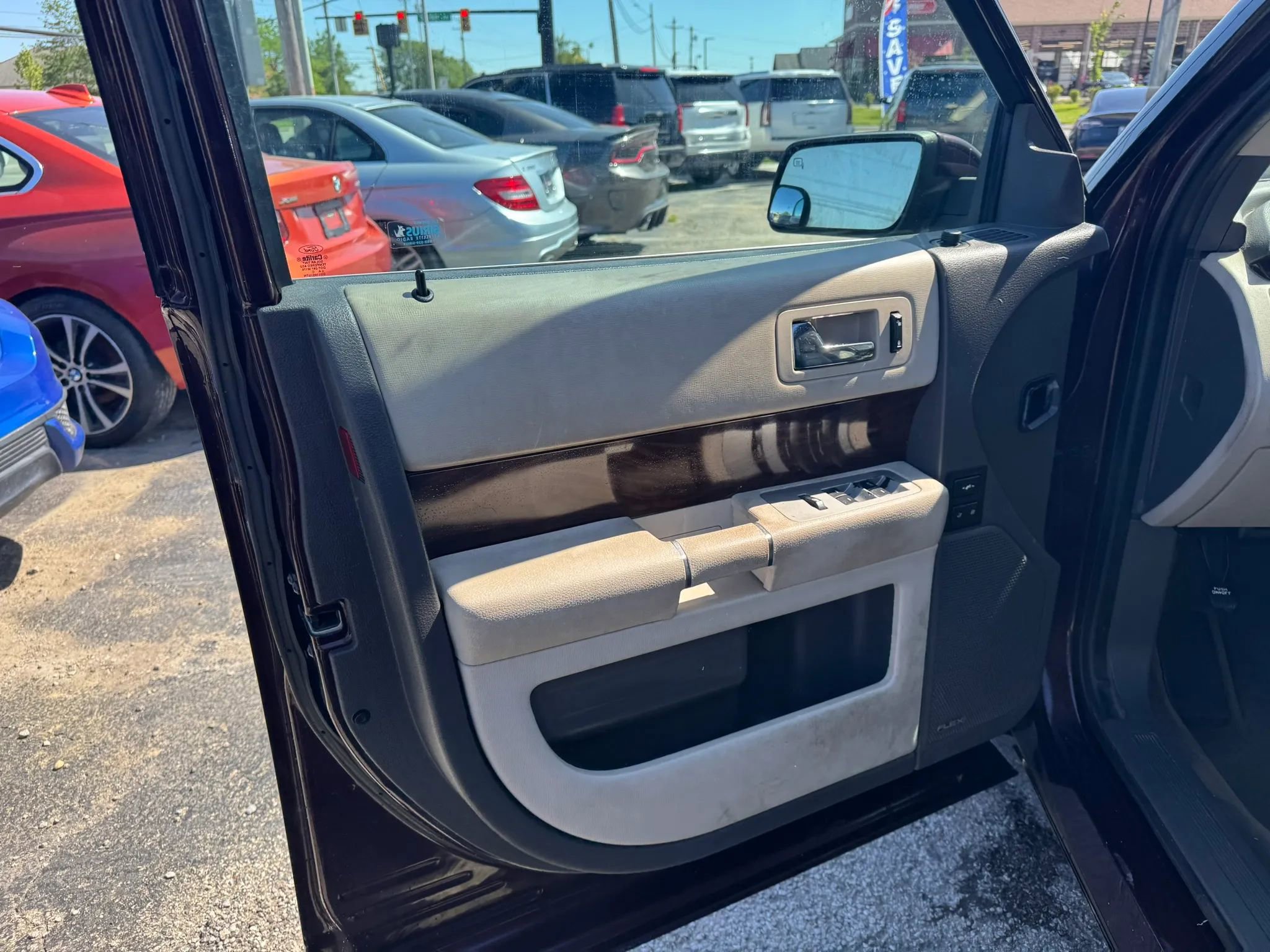 Used 2011 Ford Flex SEL w/ Rapid Spec Order Code FWD image 12