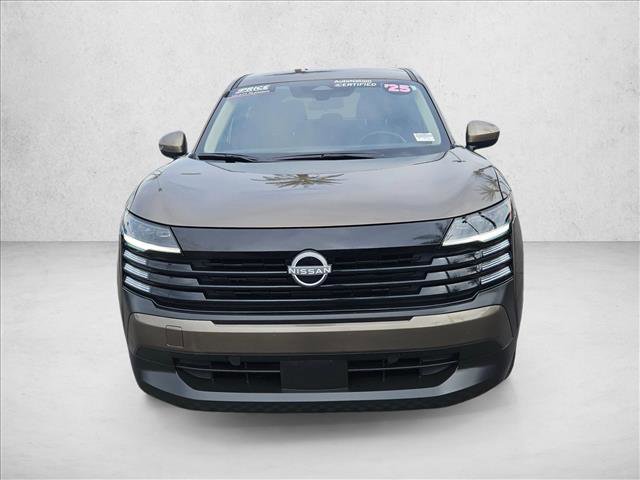 Used 2025 Nissan Kicks SV image 2