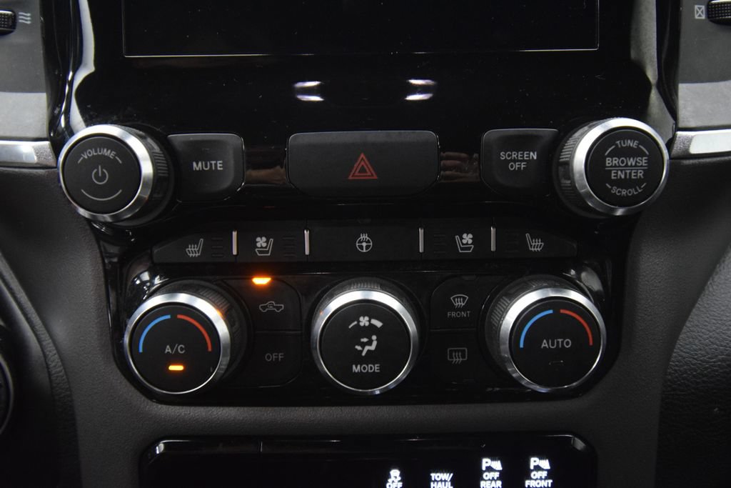 Used 2022 RAM 1500 Laramie AWD/4WD image 28
