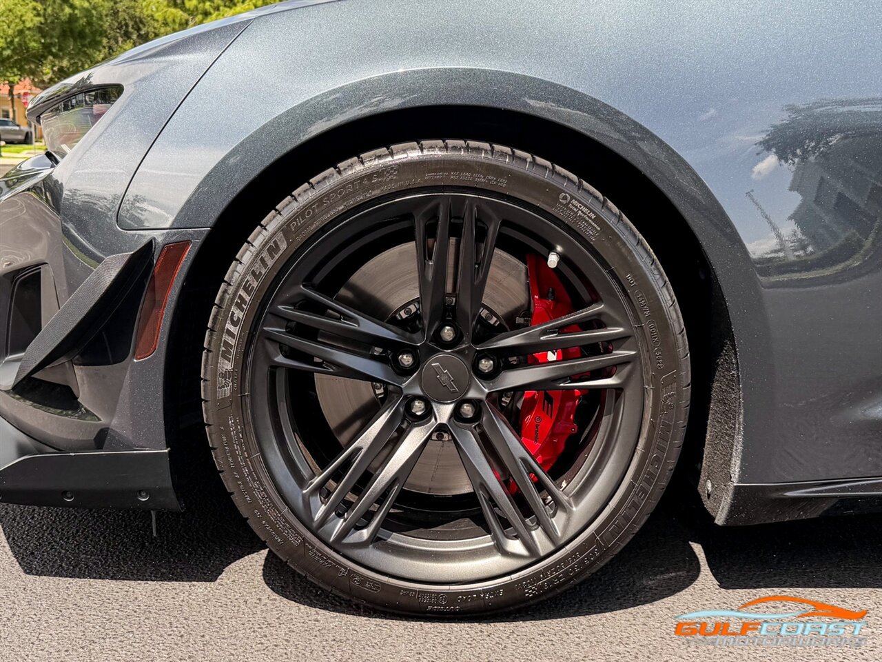 Used 2019 Chevrolet Camaro ZL1 RWD image 39
