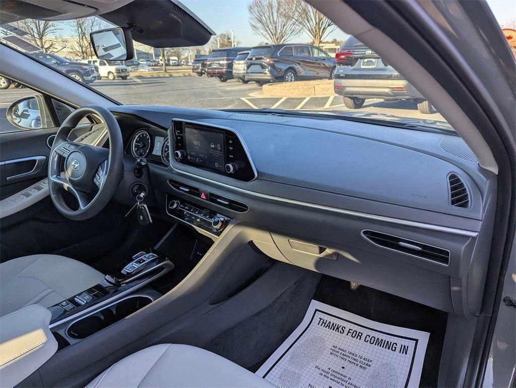 Used 2023 Hyundai Sonata SE image 17