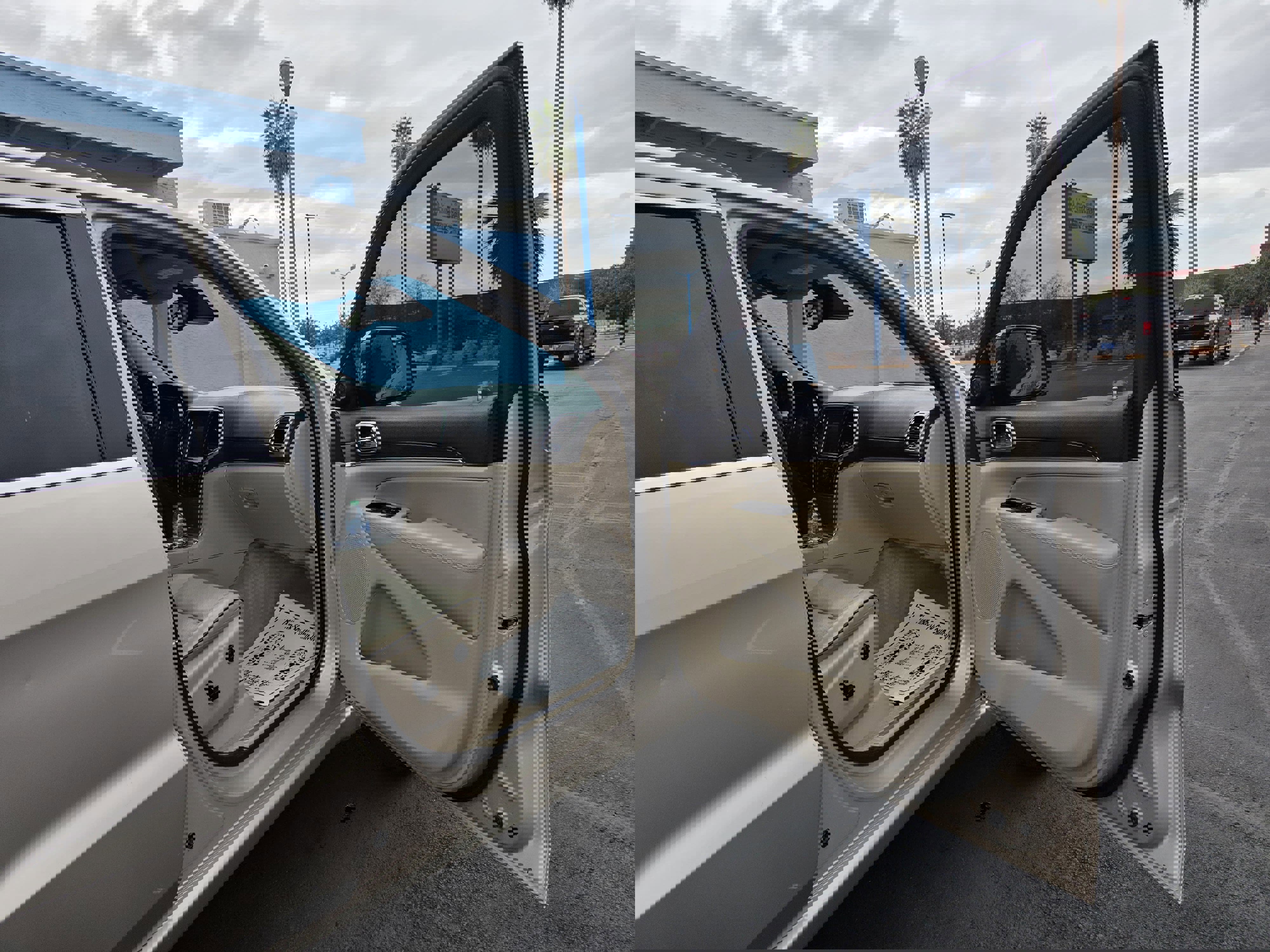 Used 2015 Jeep Grand Cherokee Overland w/ Advanced Technology Group image 15