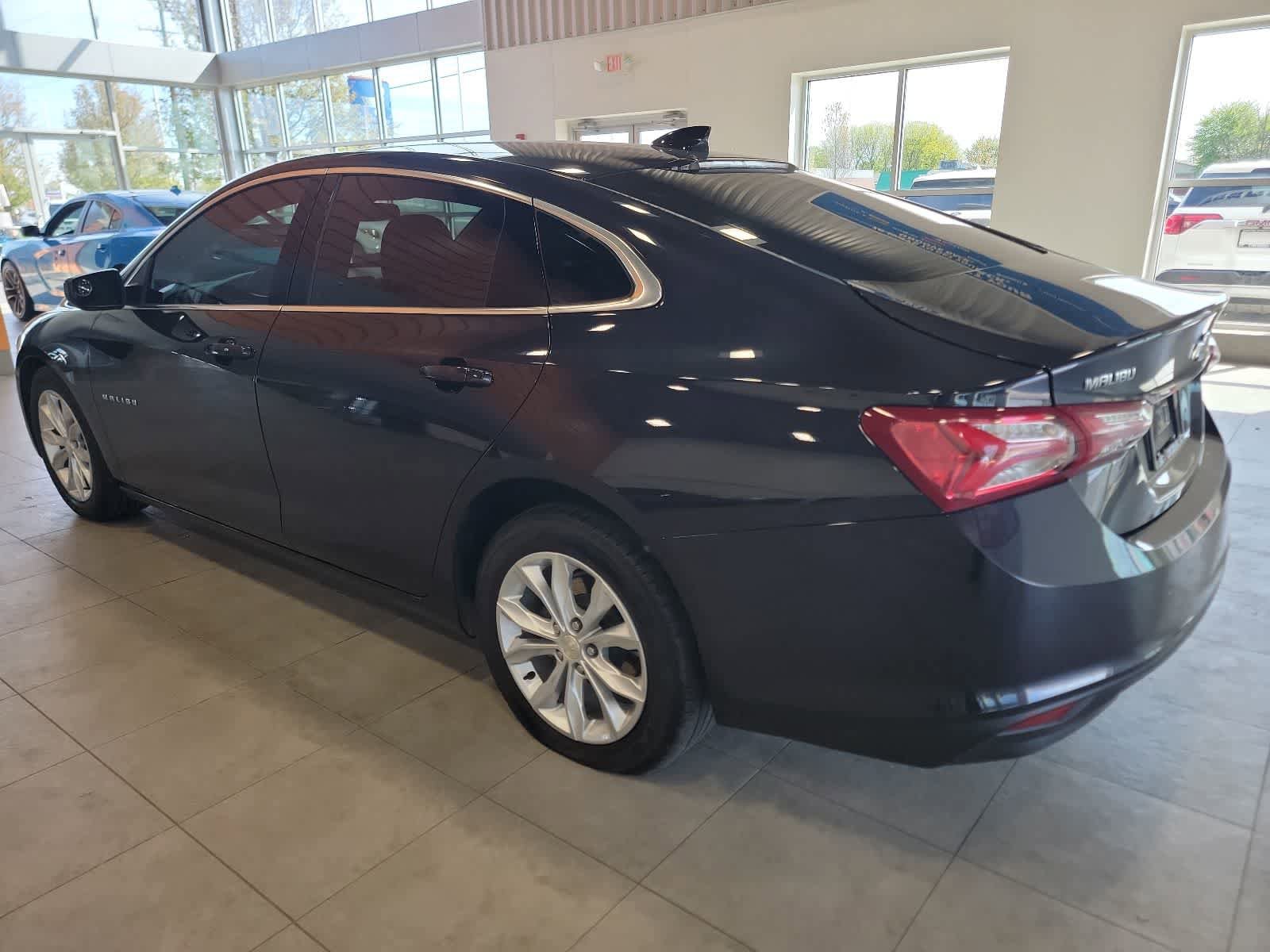 Used 2022 Chevrolet Malibu LT FWD image 9