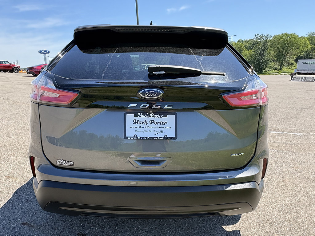 Used 2022 Ford Edge SE AWD/4WD image 4