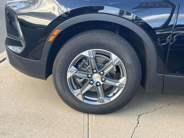 Certified 2025 Chevrolet Blazer LT image 6