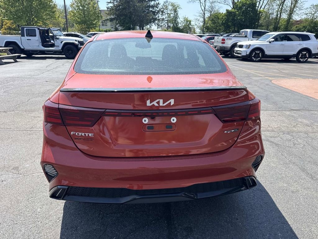 Used 2023 Kia Forte GT-Line w/ GT-Line Technology Package FWD image 4