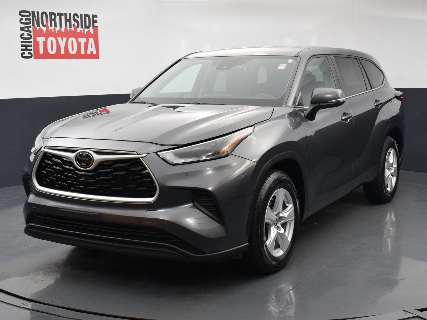 Used 2023 Toyota Highlander L FWD image 8