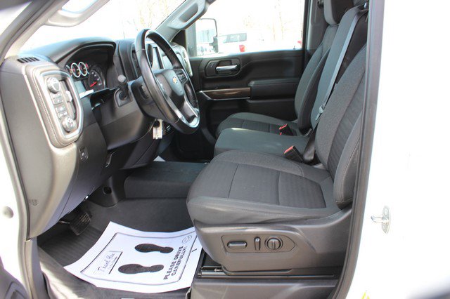 Used 2023 Chevrolet Silverado 2500 LT image 9