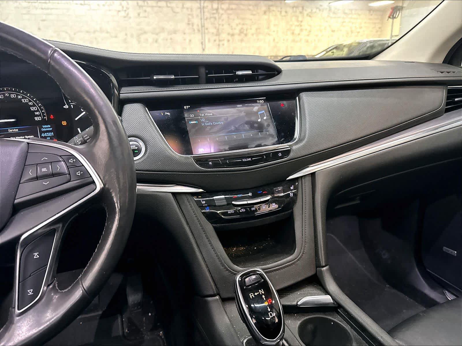 Used 2018 Cadillac XT5 Premium Luxury FWD image 9
