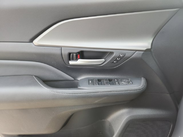 Certified 2026 Toyota Grand Highlander AWD Hybrid image 21