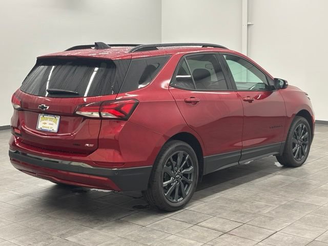 Used 2023 Chevrolet Equinox RS w/ RS Leather Package AWD/4WD image 2