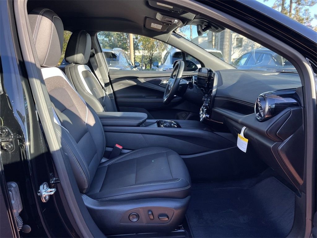 New 2025 Chevrolet Blazer EV LT FWD image 26