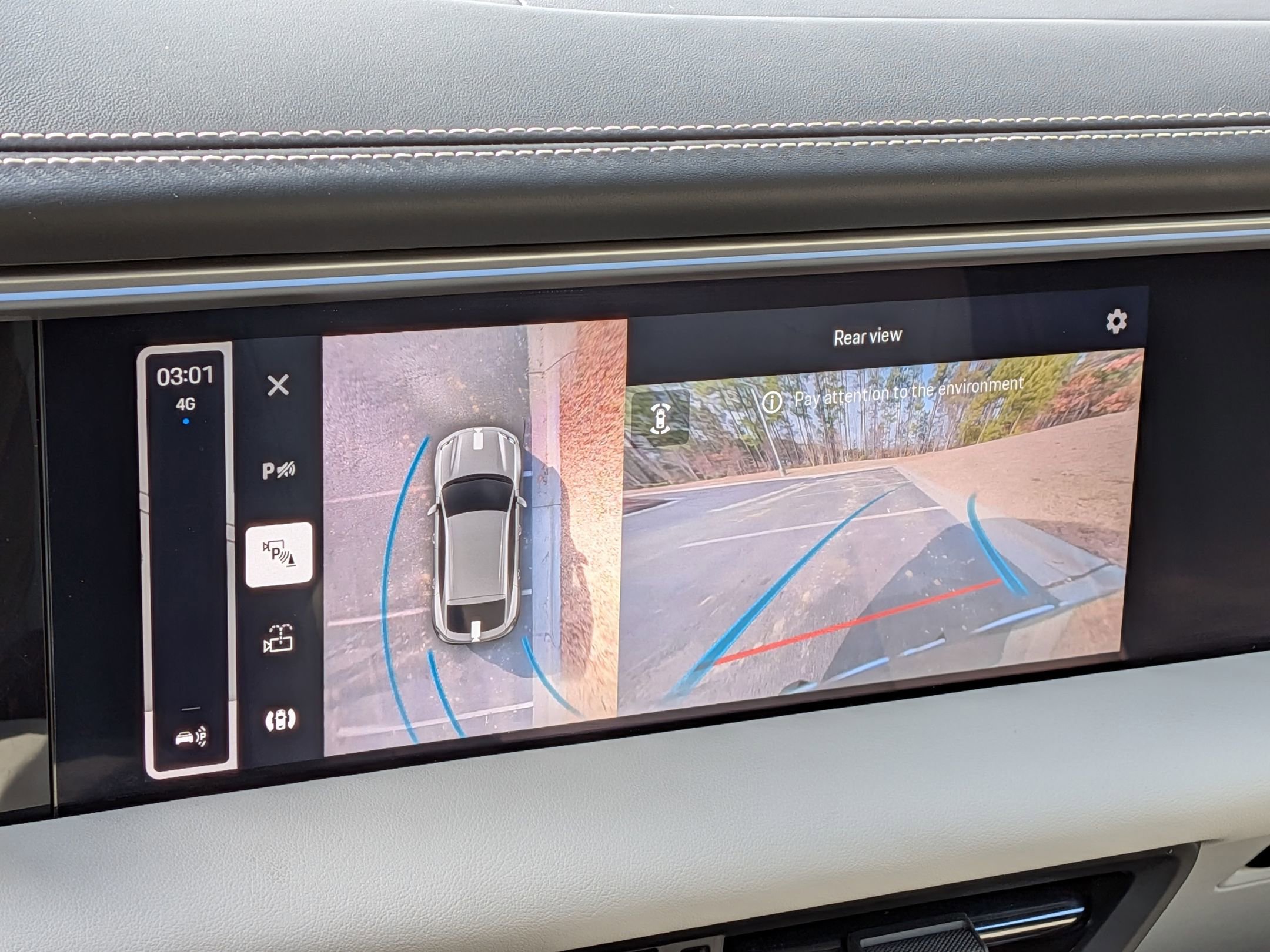 Certified 2025 Porsche Macan 4S Electric AWD/4WD image 16