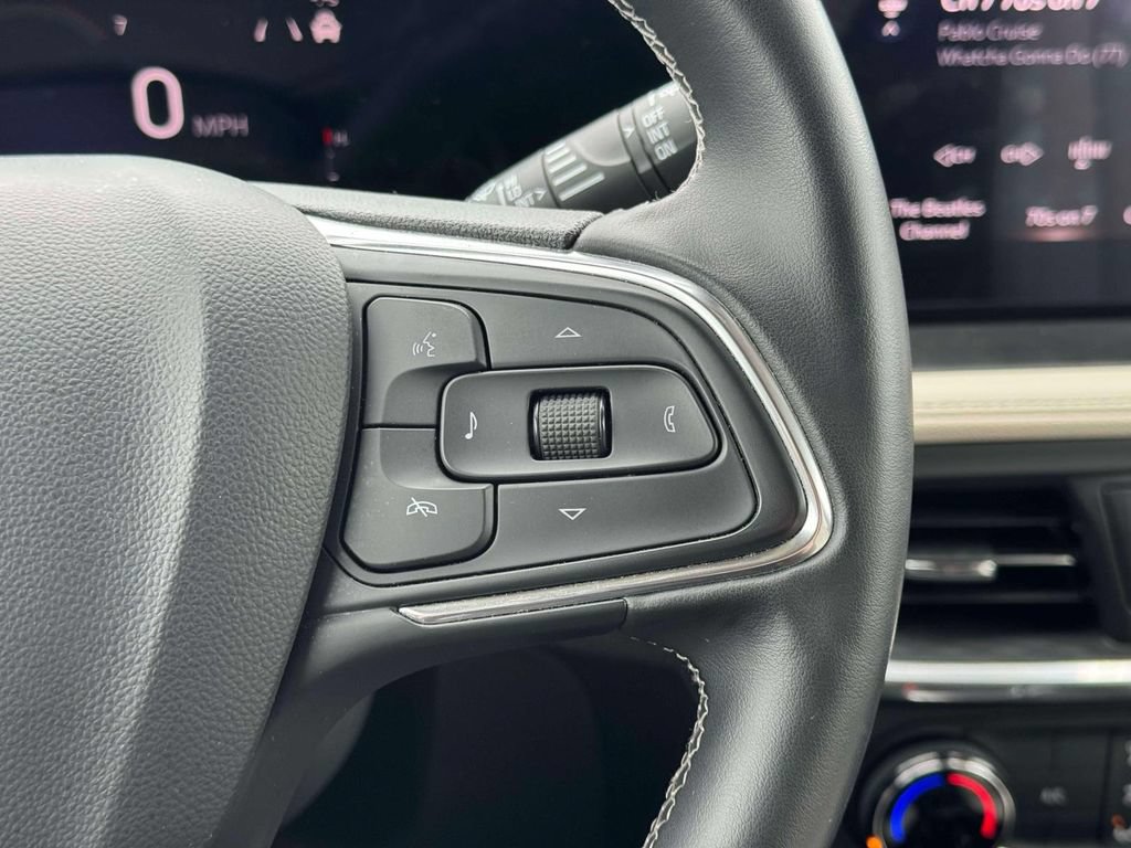Used 2024 Buick Encore GX Preferred AWD/4WD image 25
