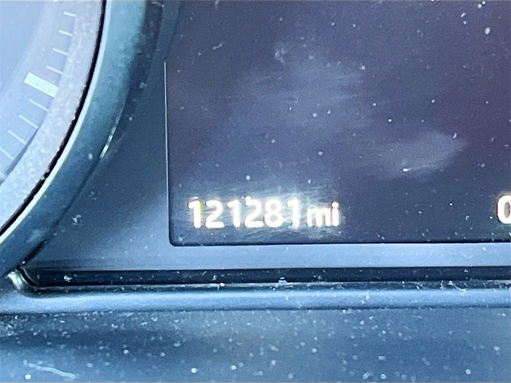 Used 2016 Land Rover Range Rover Evoque SE image 12