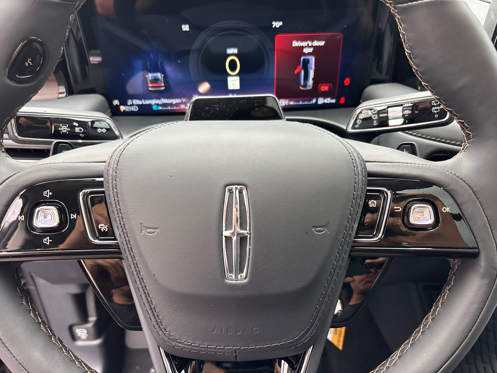 New 2026 Lincoln Aviator Reserve AWD/4WD image 16